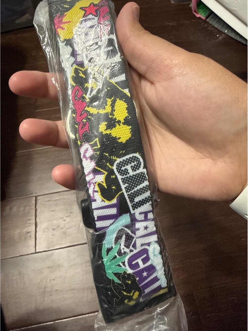New Buckle-Down 18-32" Adjustable Dog Collar with Grizzly Bear Collage Design - Picture 3 of 4
